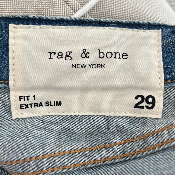 Rag & bone Fit 1 Low-Rise Fire Island Extra Slim Fit Light Indigo Jeans - Picture 15 of 16